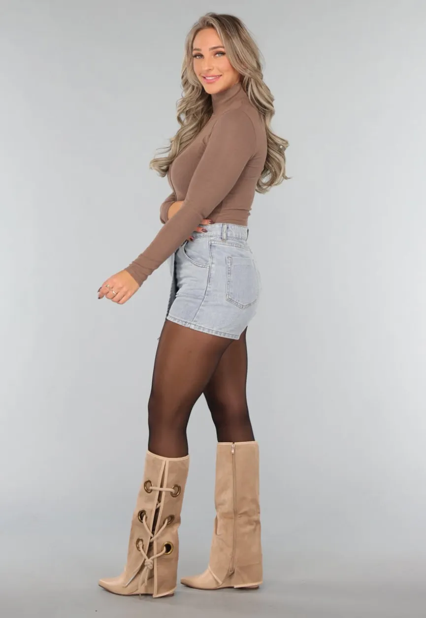 Taupe Truitje met Kleine Col