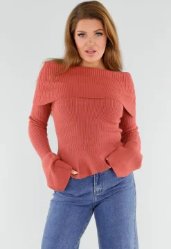 Terracotta Off Shoulder Gebreide Trui met Uitlopende Mouwen