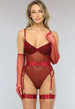 Wijnrode Doorschijnende Lingerie Set met Handschoenen