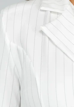 Wit Pinstripe Blazerjurk met Lange Mouwen, Kraag en Knoopsluiting
