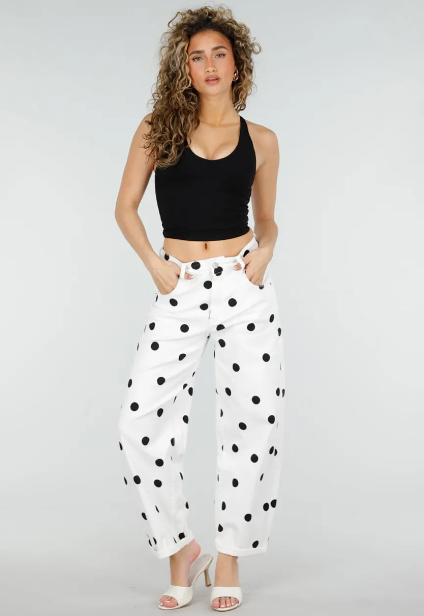 Witte Barrel Jeans met Zwarte Stippen en Hoge Taille