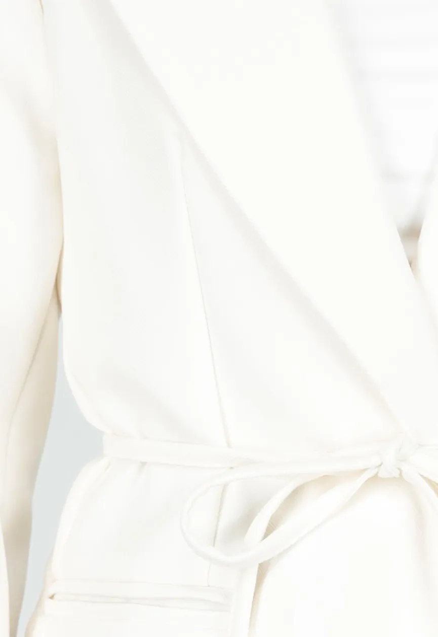 Witte Blazer met Ceintuur