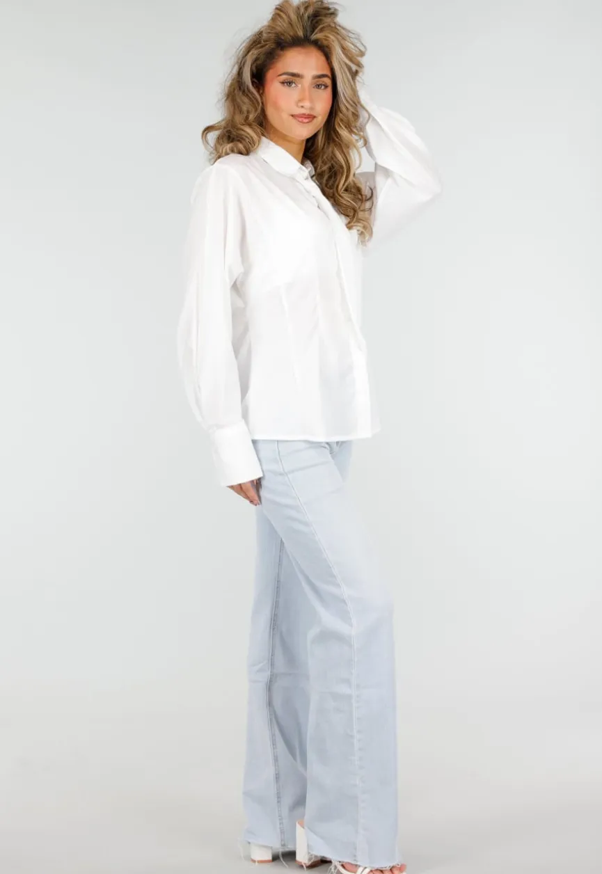 Witte Blouse met Stropdas en Lange Mouw