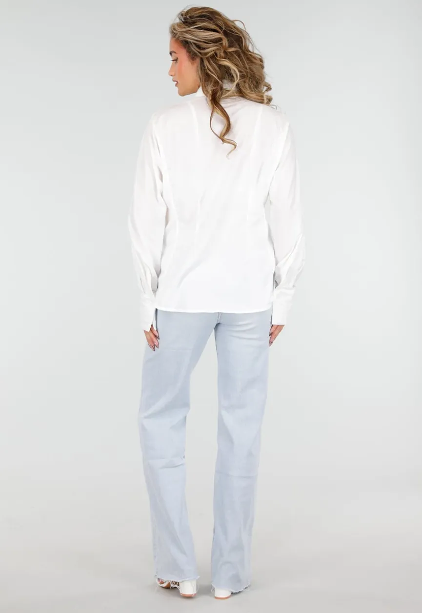 Witte Blouse met Stropdas en Lange Mouw