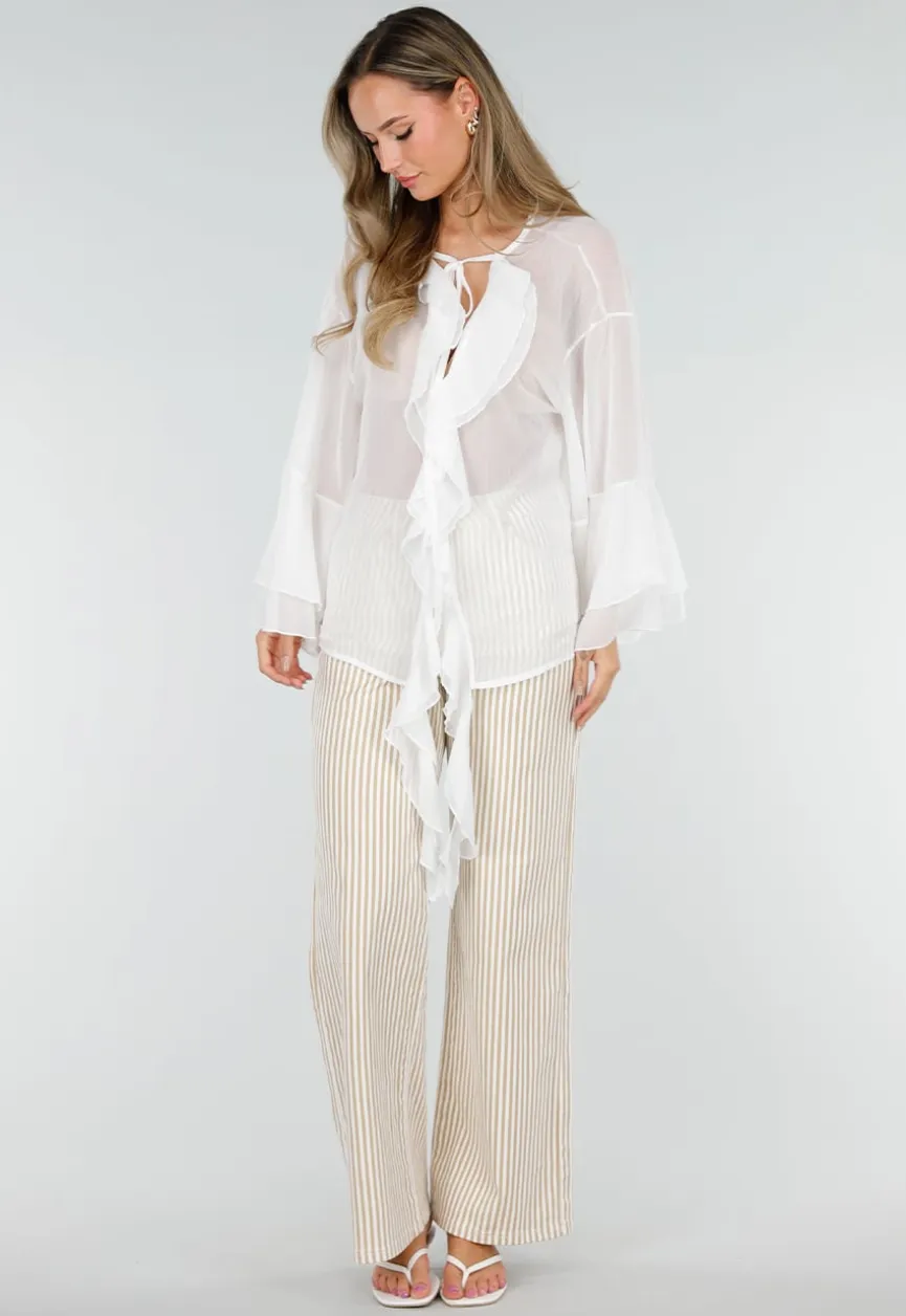 Witte Chiffon Blouse met Ruches en Knoopsluiting