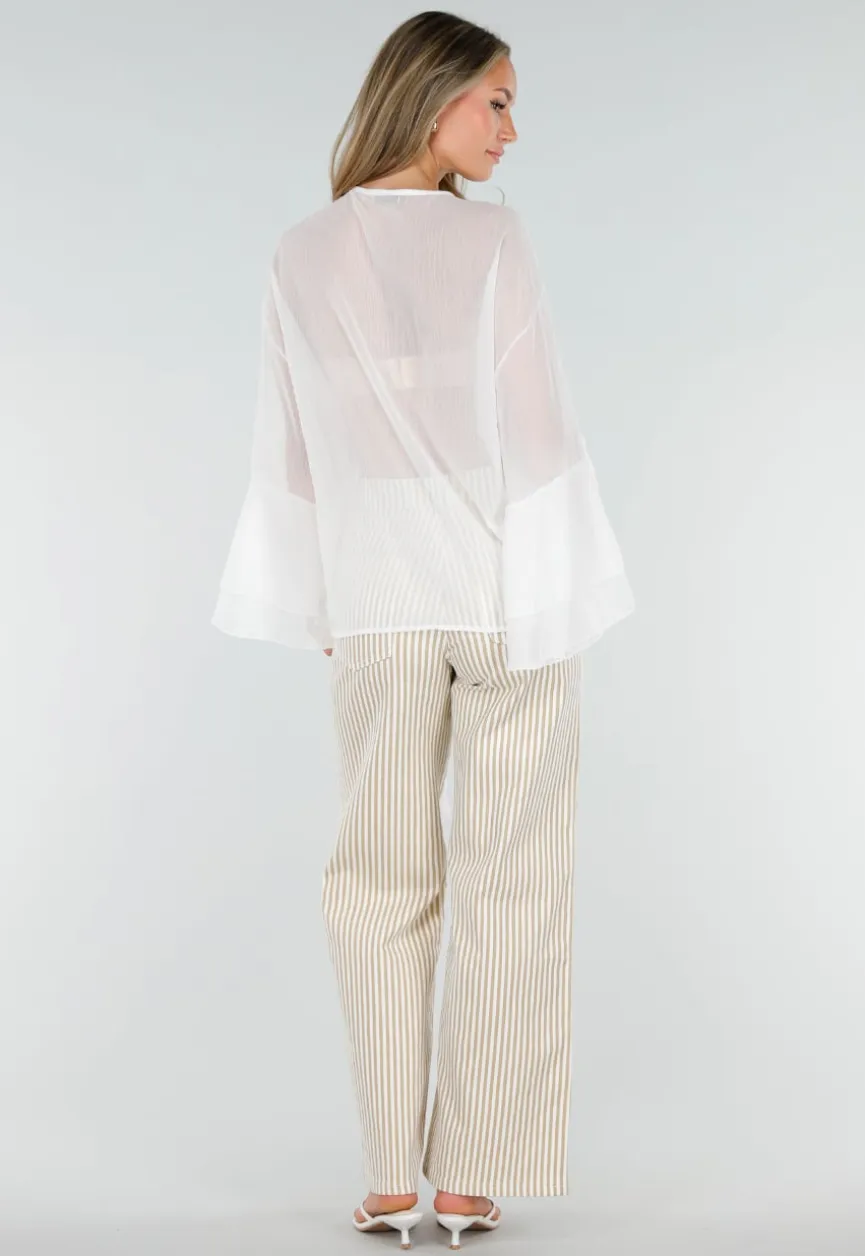 Witte Chiffon Blouse met Ruches en Knoopsluiting