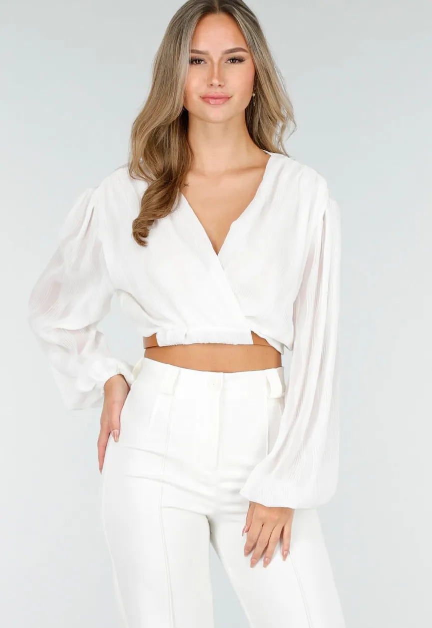 Witte Crop Blouse met V-Hals en Luchtige Mouwen