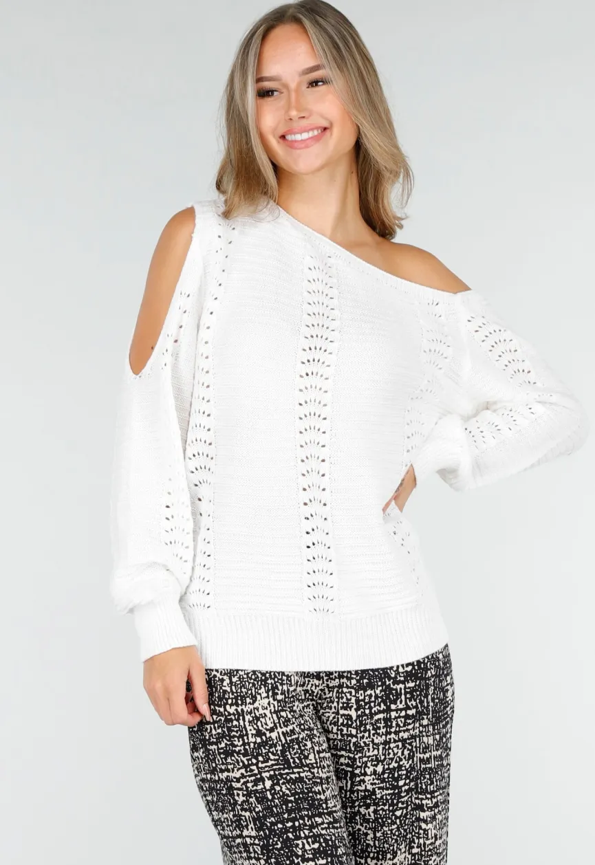 Witte Gebreide Trui met Cut Out en Off Shoulder