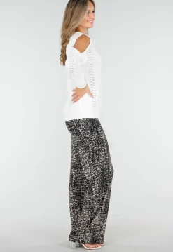 Witte Gebreide Trui met Cut Out en Off Shoulder
