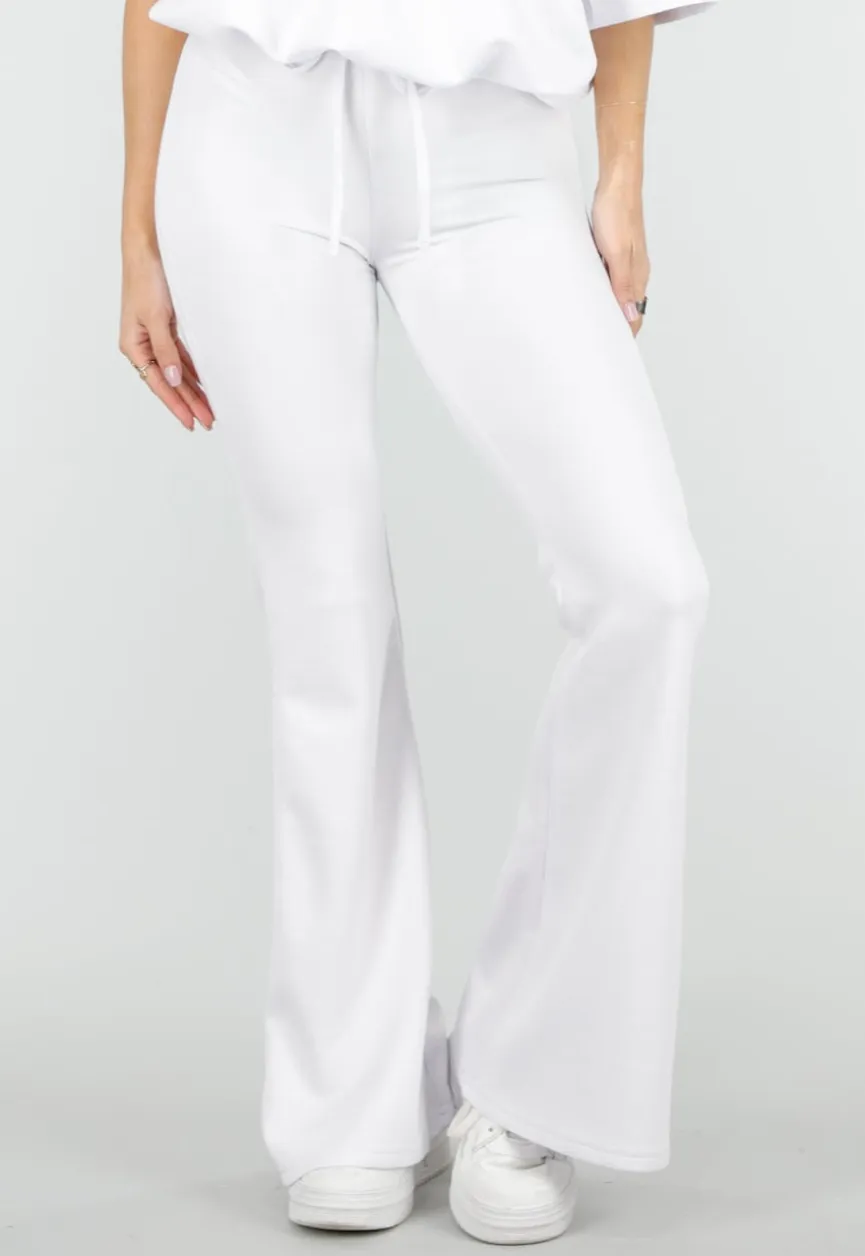 Witte Joggingbroek met Flared Pijpen en Elastische Taille