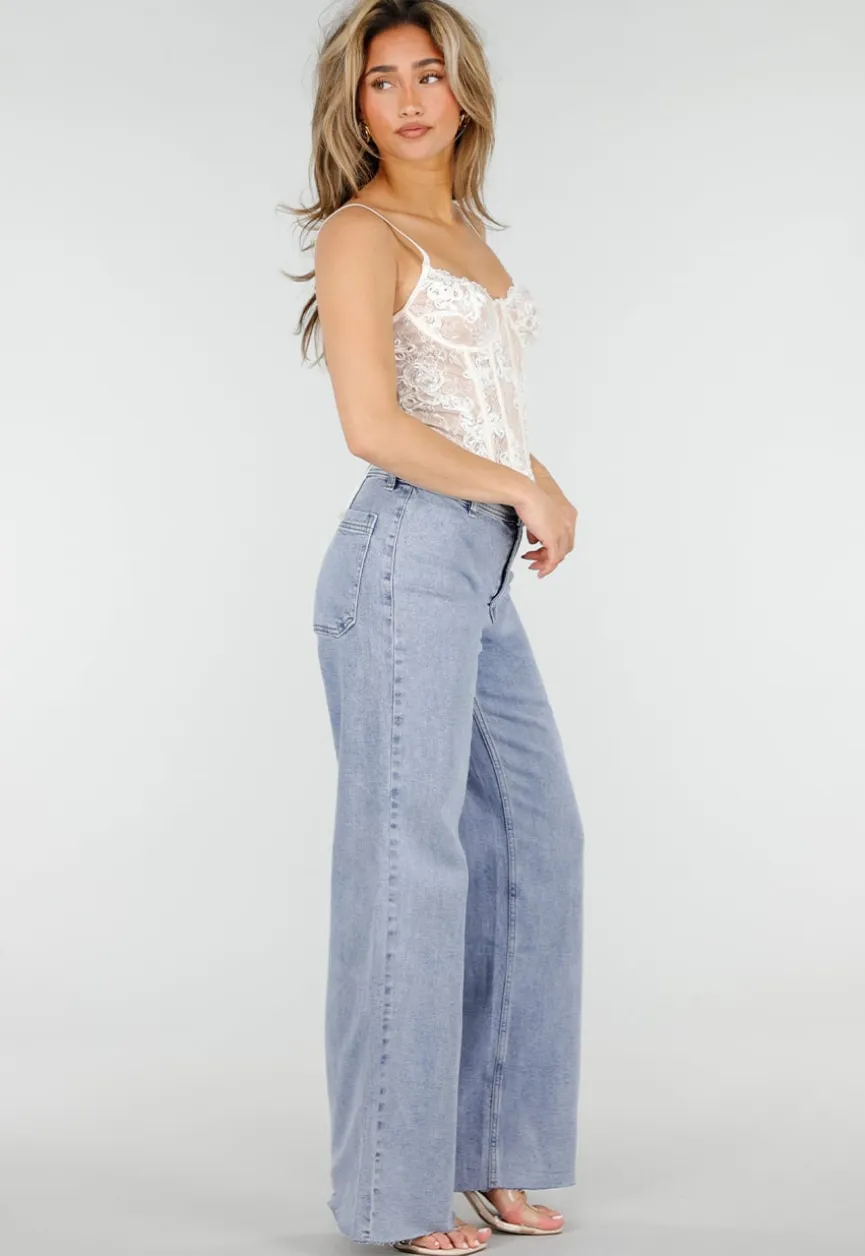 Witte Kant Corset Top met Bandjes en Vetersluiting