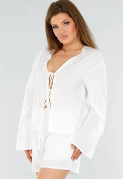 Witte Linnenlook 2-Piece Met Striksluiting En Lange Mouwen
