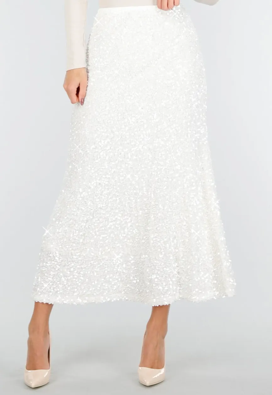 Witte Midi Rok met All Over Pailletten en Subtiele Uitlopende Zoom
