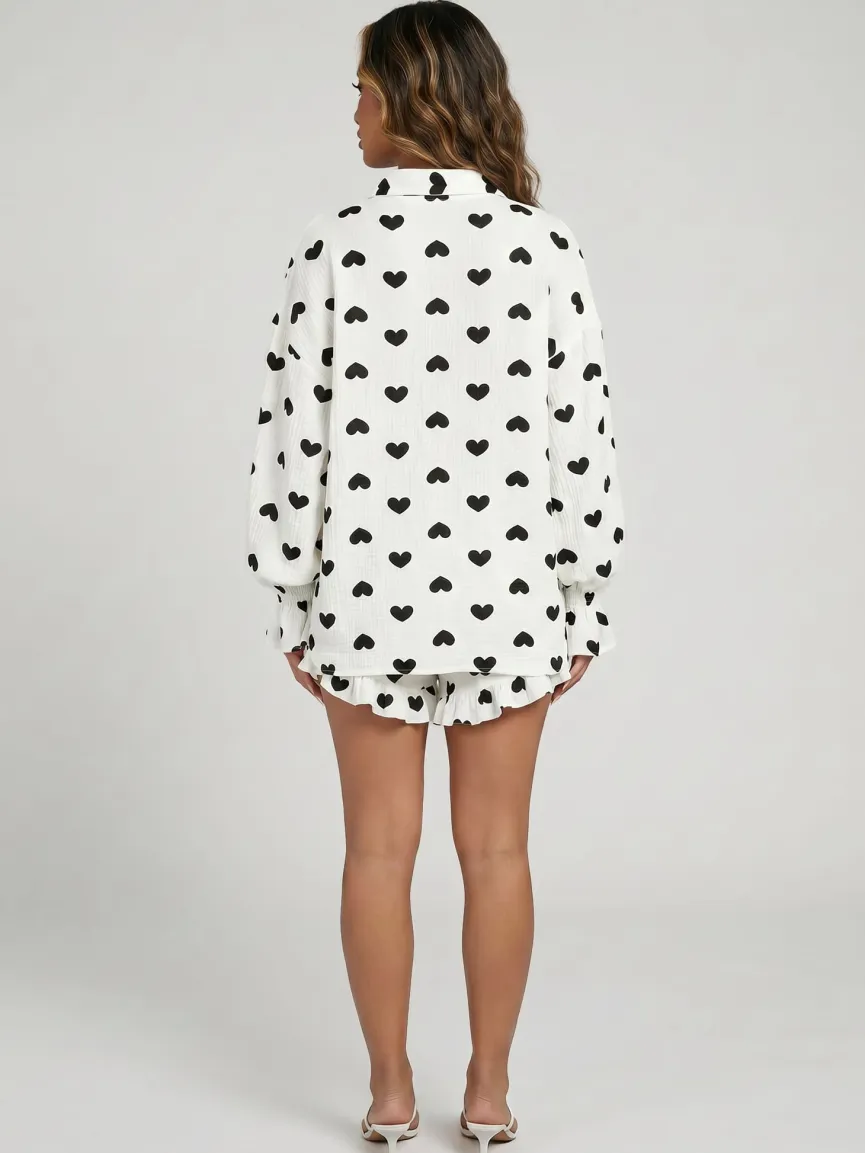 Witte Mousseline Two Piece met Zwarte Hartjes en Ruffles