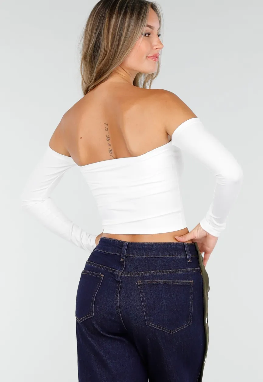 Witte Off Shoulder Top met Lange Mouwen en Stretchstof