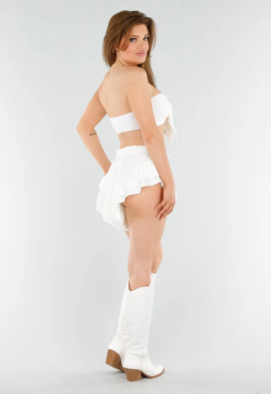Witte 2-Piece Set met Bandeau Top en Ruches Short