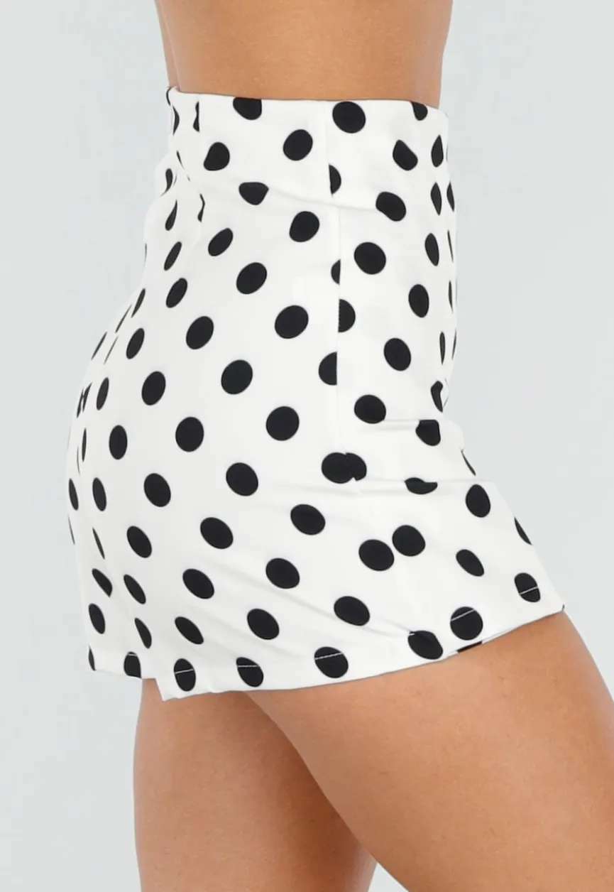 Witte Polkadot Skort met Split en Stretch