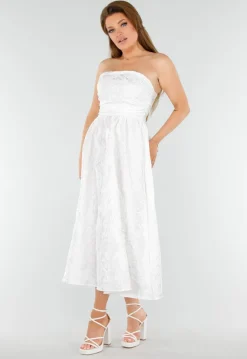 Witte Strapless Midi Jurk met Jacquardlook en Vetersluiting