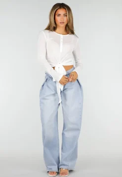Witte Top met Knoopsluiting, Strik en Lange Mouwen