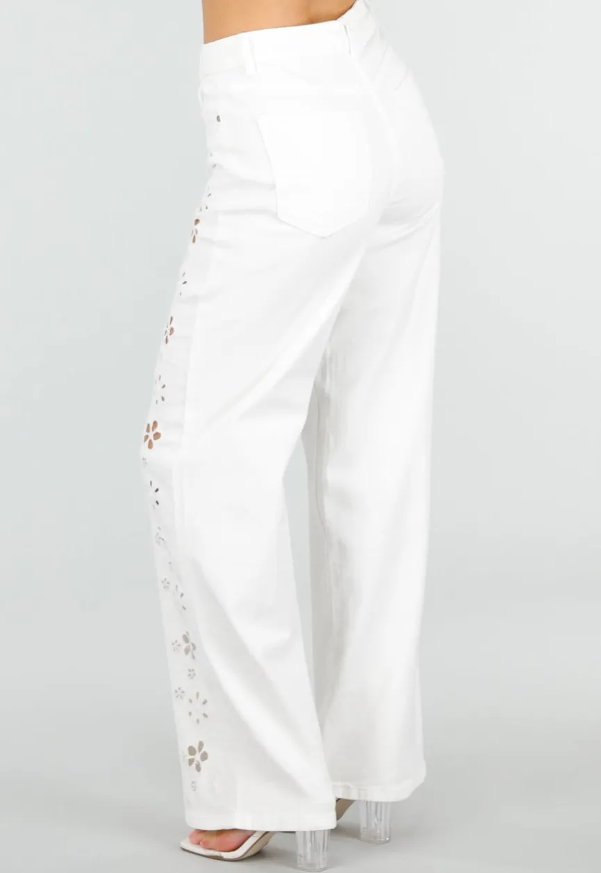 Witte Wide Leg Jeans met Broderie Anglaise en High Waist Pasvorm