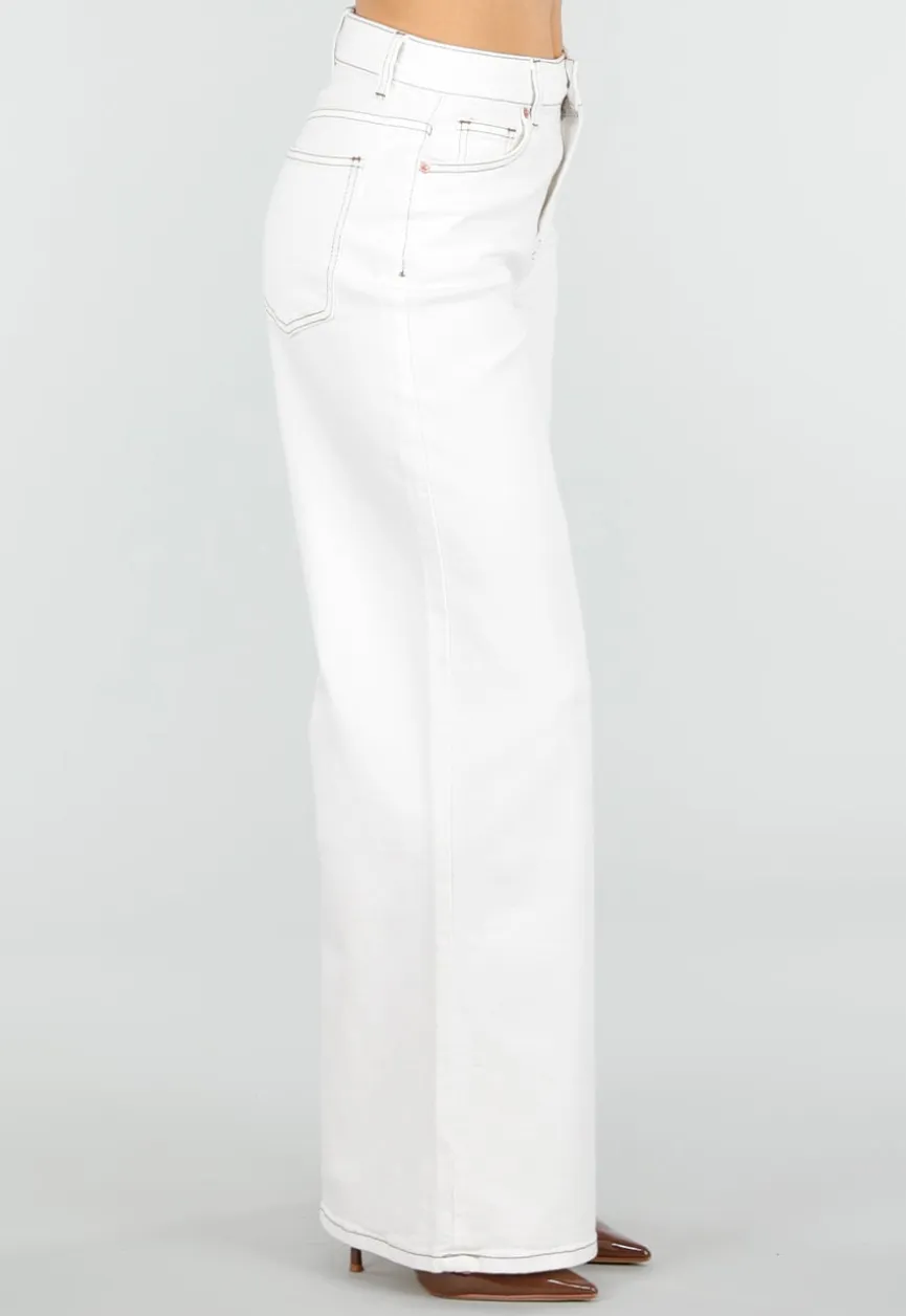 Witte Wide Leg Jeans met Bruine Stiksels en High Waist Pasvorm