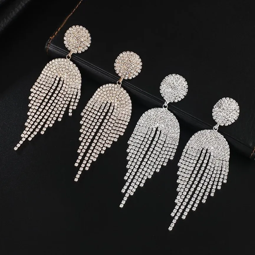 Zilverkleurige Oorhangers met Strass