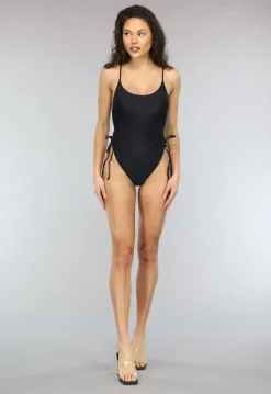 Zwart Aansluitend Badpak met Uitneembare Paddings