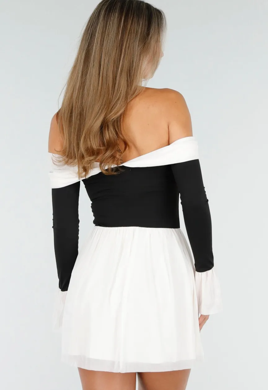 Zwart Beige Off Shoulder Jurk met Strikdetail