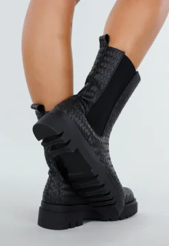 Zwarte Chelsea Boots met Geweven Detail en Chunky Zool