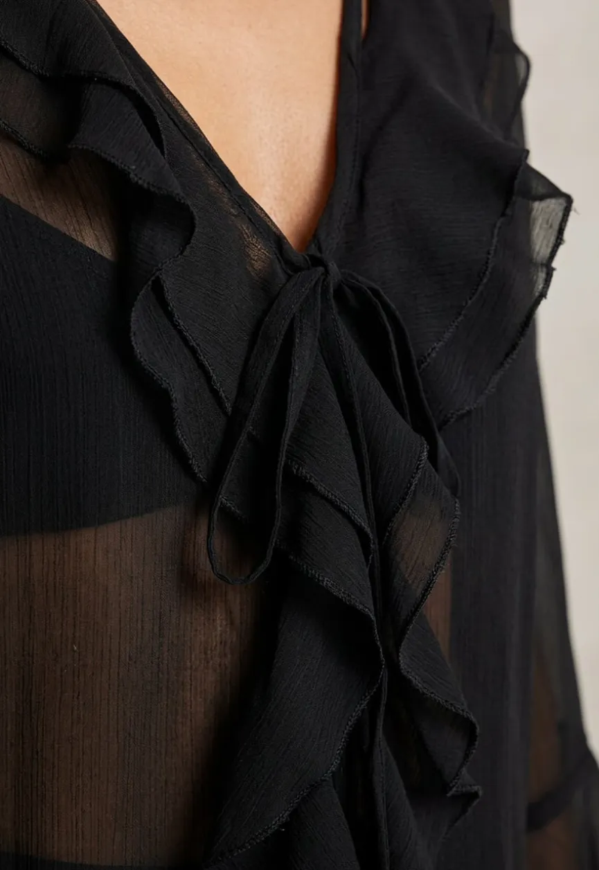 Zwarte Chiffon Blouse met Ruches en Knoopsluiting