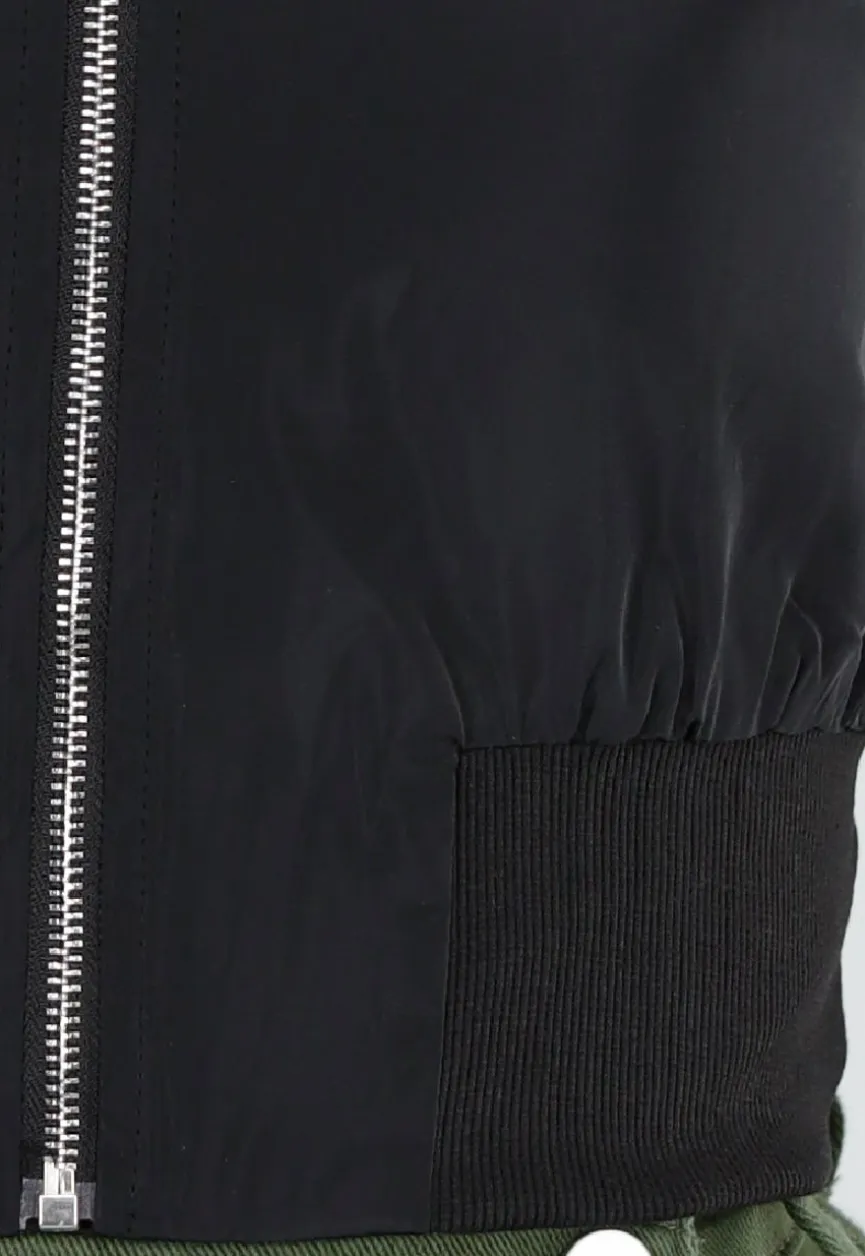Zwarte Cropped Bodywarmer met Ritssluiting en Hoge Kraag