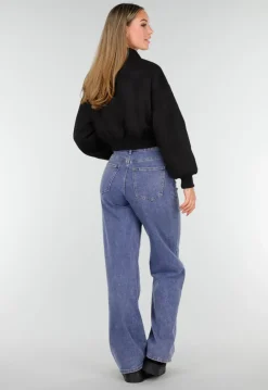 Zwarte Cropped Bomberjas met Zilverkleurige Rits en Utility-Zak op de Mouw