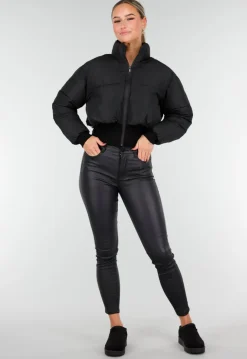 Zwarte Cropped Puffer Jas met Hoge Kraag en Verstelbare Trekkoorden