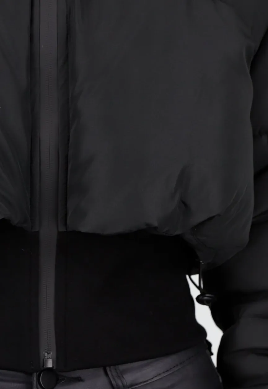 Zwarte Cropped Puffer Jas met Hoge Kraag en Verstelbare Trekkoorden