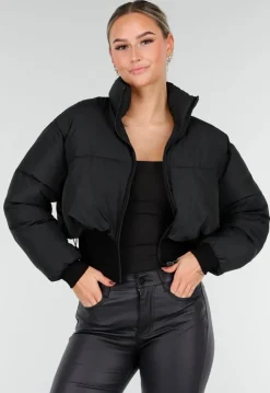 Zwarte Cropped Puffer Jas met Hoge Kraag en Verstelbare Trekkoorden