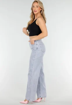 Zwarte Crop Top met Open Twist Rug en Brede Bandjes