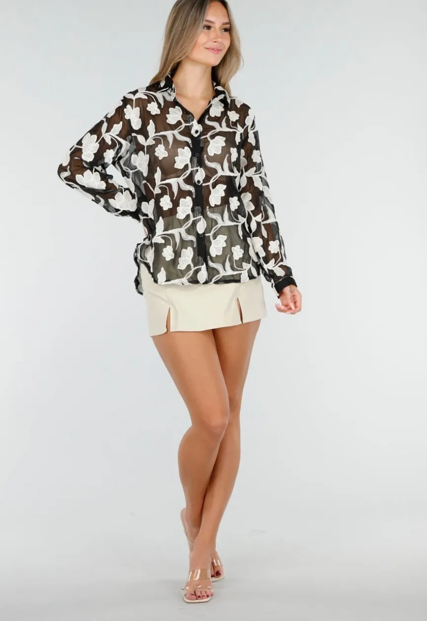 Zwarte Doorschijnende Blouse met Beige Bloemenborduursel en Lange Mouwen