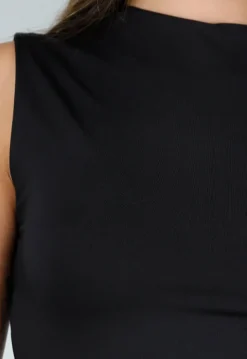 Zwarte Elegante Maxi Jurk met Getailleerde Fit