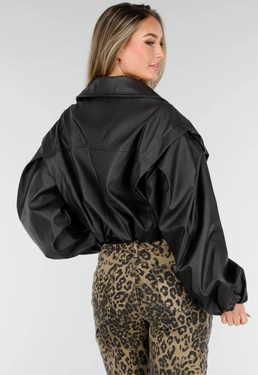Zwarte Faux Leer Cropped Jas met Oversized Mouwen