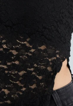 Zwarte Kanten Top met Spaghettibandjes