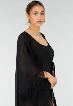 Zwarte Kimono met Halflange Mouwen en Franjes