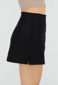 Zwarte Korte Skort met Stretch en Binnenbroekje