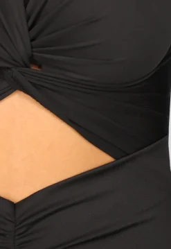 Zwarte Lange Jurk met Twist Detail