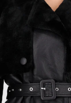 Zwarte Lange Trenchcoat van Imitatieleer met Ceintuur