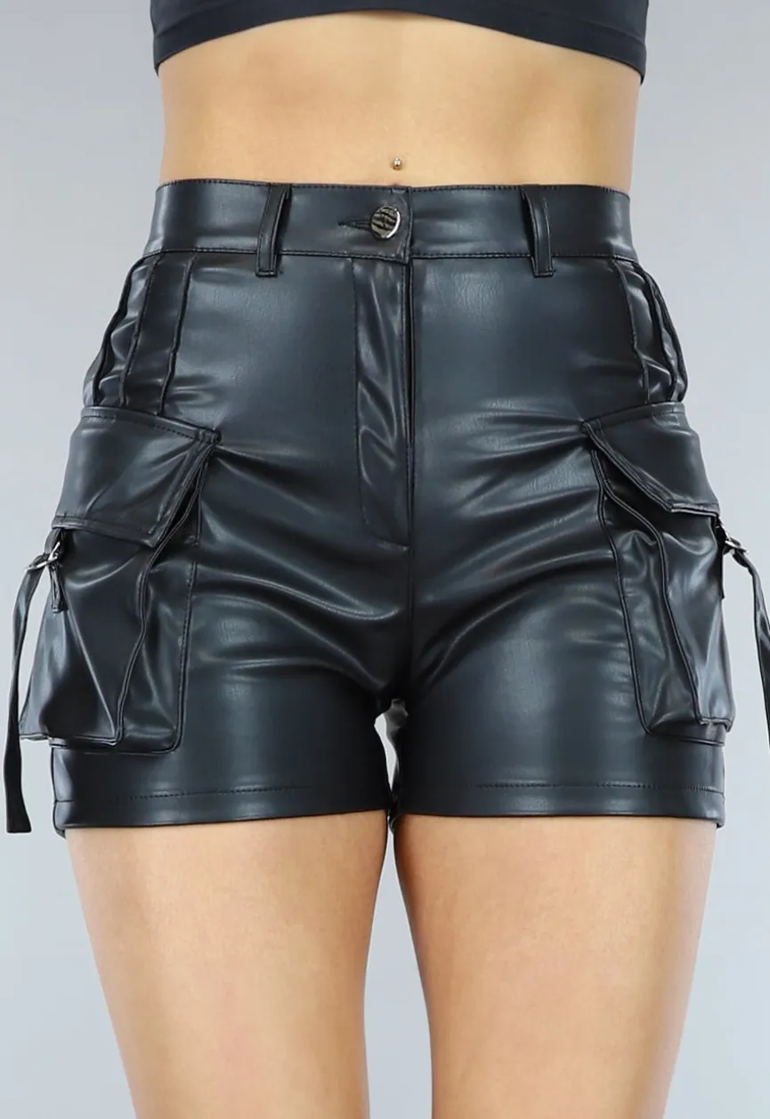 Zwarte Lederlook Cargo Short met Hoge Taille