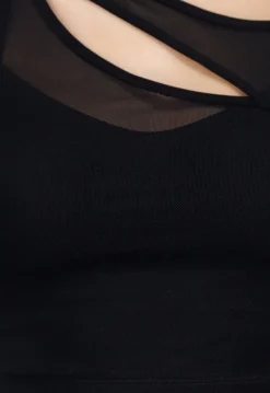 Zwarte Mesh Crop Top met Korte Mouw en Pads