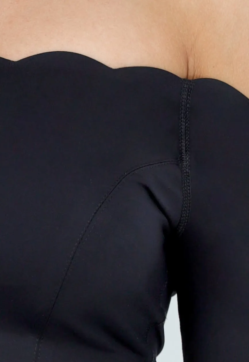 Zwarte Off Shoulder Crop Top met Lange Mouwen en Pads
