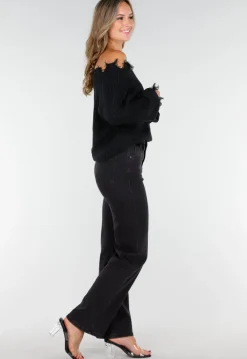 Zwarte Off-Shoulder Trui met Franje Detail