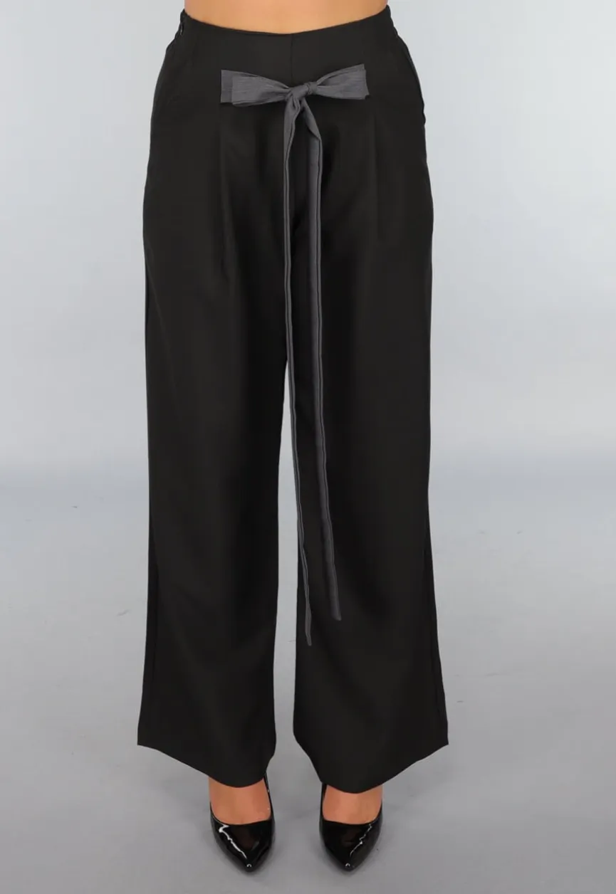 Zwarte Pantalon met Antraciet Strikdetail