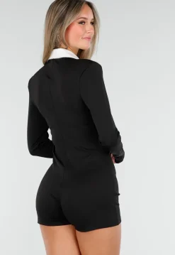 Zwarte Playsuit met Witte Kraag en Knopen